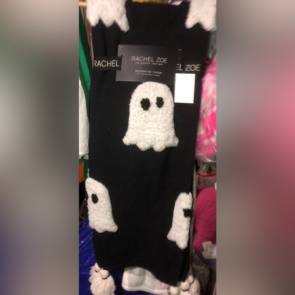 👻🖤 Rachel Zoe Ghost throw blanket with tassels